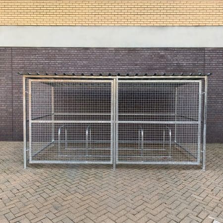 10 Space Cambridge Shelter with Mesh Cladding and Gate